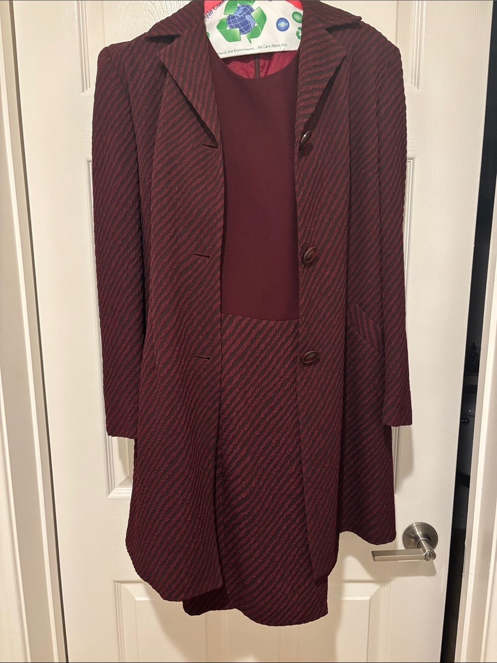 Classic Women's Burgundy Textured Coat Suit.  Vintage 1998.  Dress & Coat.